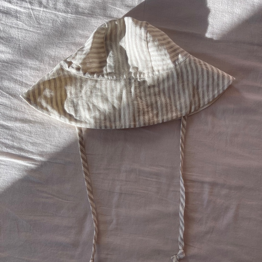 Briar Baby Sun Bonnet sz 12-24 months